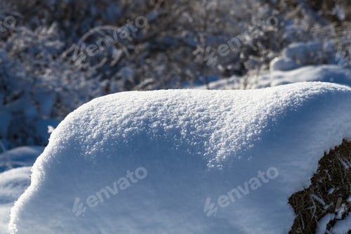 Preview: Snowy Straw Cubes In Winter