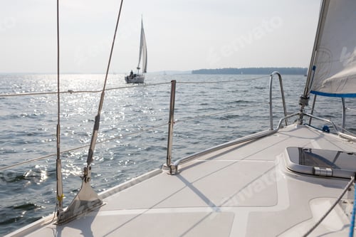 Preview: Yacht On Lake