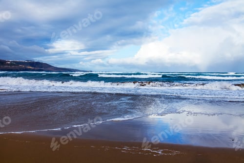 Preview: The Picturesque Line Of A Surf On The Sandy Beach On The Bank Of A Beautiful Sea Bay