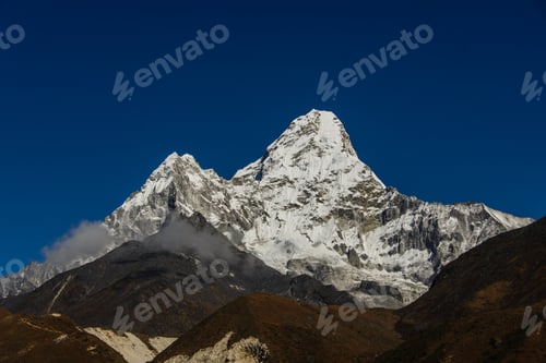 Vorschau: Ama-Dablam