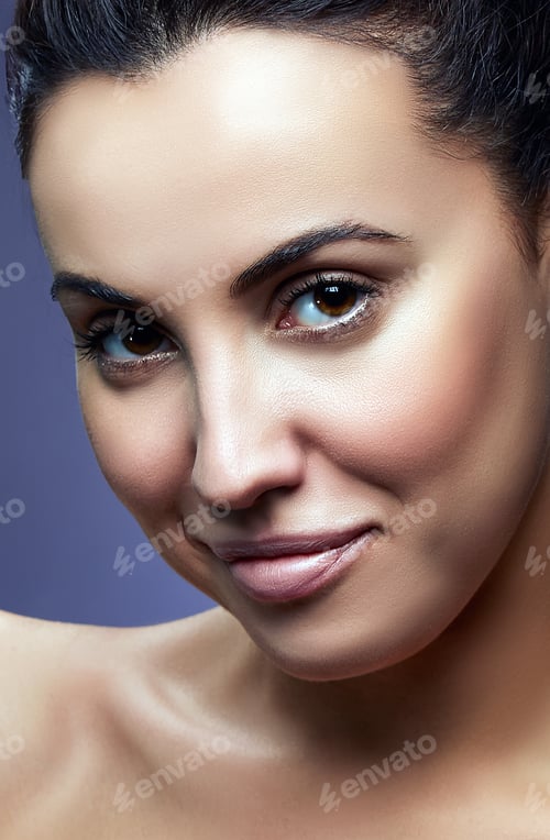 Preview: Beauty Portrait Of Young Caucasian Brunette Woman. Smiling And Perfect Skin. Natural Nude Makeup
