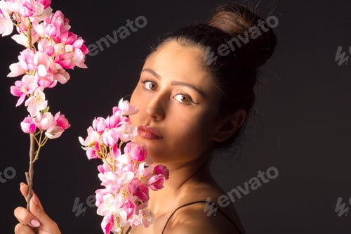 Preview: Woman Studio Beauty Cherry Bloosom