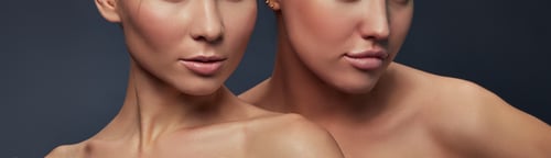 Preview: Close-Up Lips And Shoulders Of Young Caucasian Pair Of Girls With Natural Make-Up, Perfect Skin