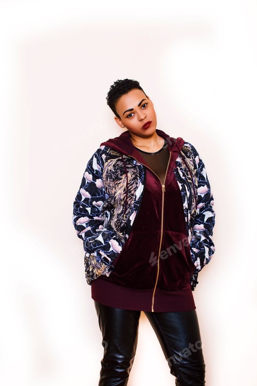 Preview: Pretty Stylish African American Big Woman Well Dressed. Swag Relax At Home, Fashion Look Clothers
