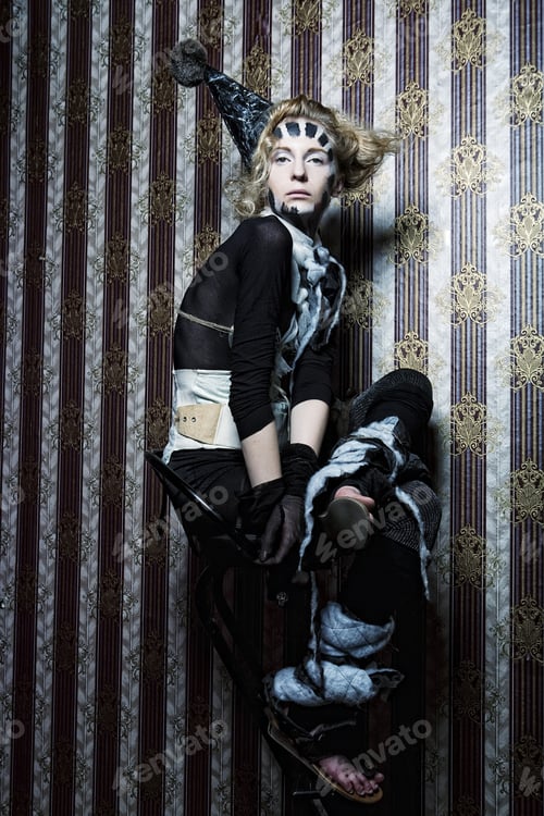Preview: High Fashion Model With Creative Hairstyling And Bright Make Up