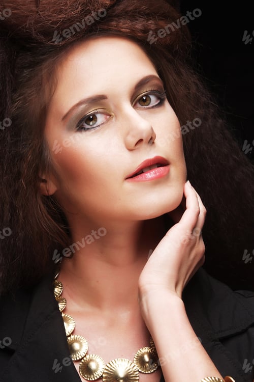 Preview: Portrait Of A Beautiful And Sexy Brunette Woman With Chic Haircut