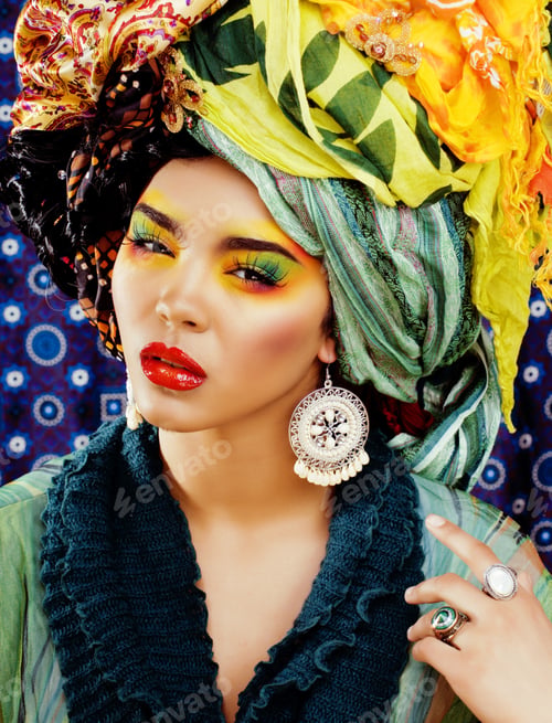 Preview: Beauty Bright Woman With Creative Make Up, Many Shawls On Head L