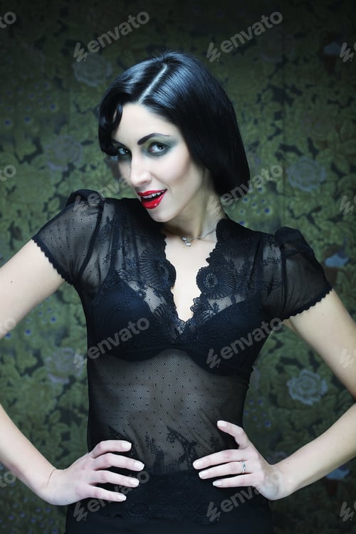 Preview: Fashion Art Girl Portrait.Vamp Style. Glamour Vampire Woman.Studio Shot.