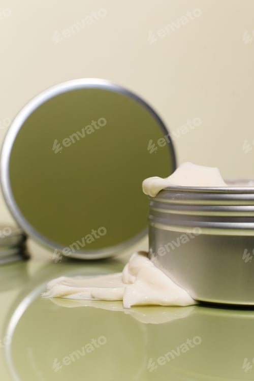 Preview: Aluminum Cosmetic Jar On Green Background