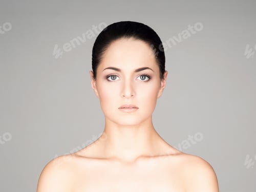 Preview: Spa Portrait Of A Young And Healthy Woman