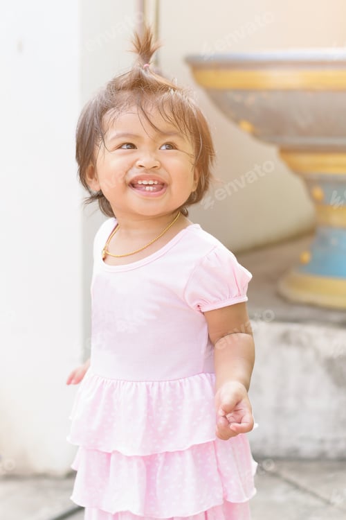 Preview: Cute Smiling Little Girl
