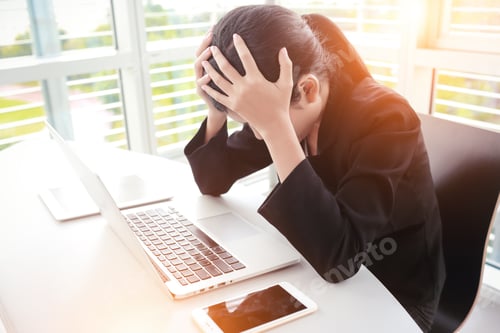 Preview: Too Serious Working Women, It Made Her Headache With Sun Light Effect