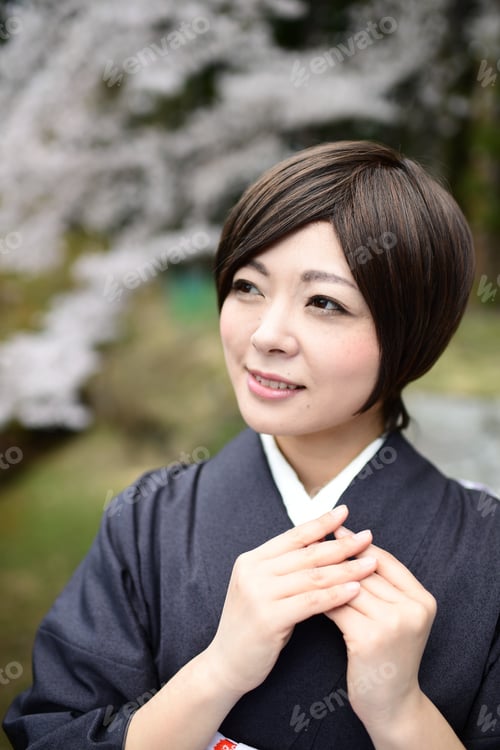 Preview: Japanese Woman