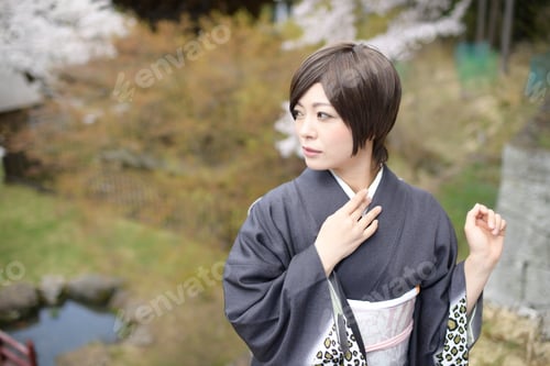 Preview: Japanese Woman