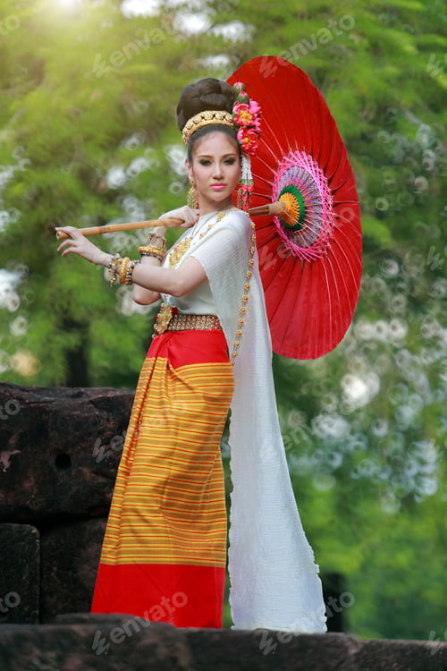 Preview: Asian Women Dressed In Beautiful Thai Dress