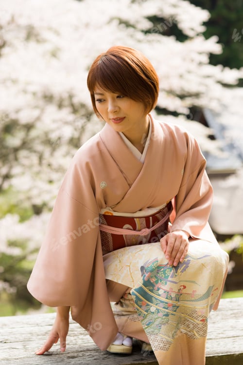 Preview: Woman And Cherry Blossoms Of The Japanese Kimono