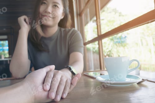 Preview: Asian Girlfriend And Boyfriend Holding Each Other Hand With Smiley Face