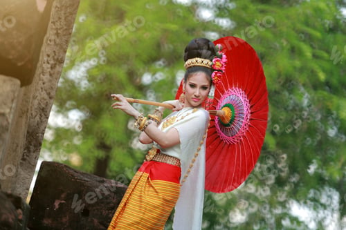 Preview: Asian Women Dressed In Beautiful Thai Dress