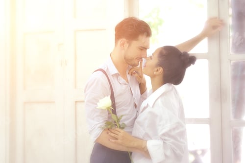 Preview: Couples Live Together Happily In A Beautiful Home.