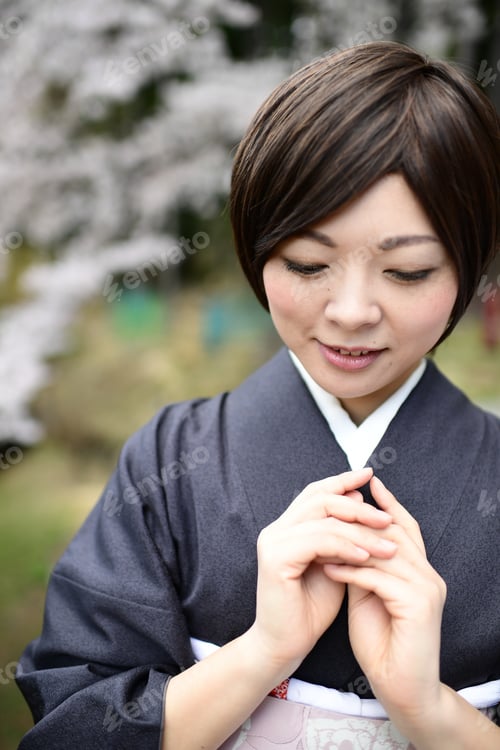 Preview: Japanese Woman