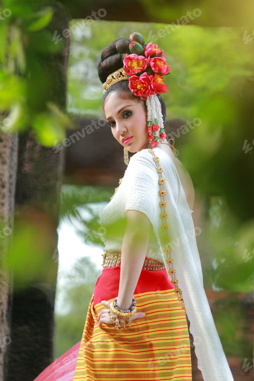 Preview: Asian Women Dressed In Beautiful Thai Dress.