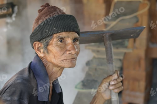 Preview: Senior Holding A Spade