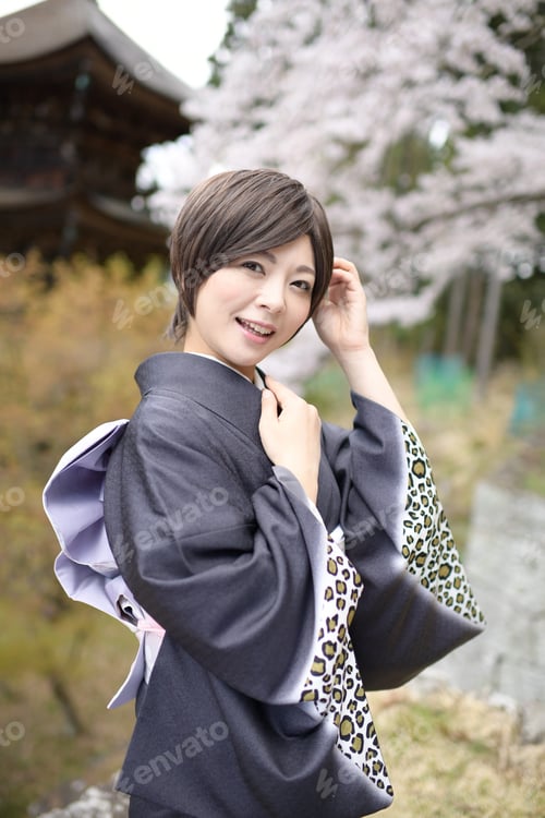 Preview: Japanese Woman