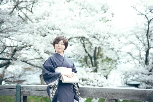 Preview: Kimono Woman