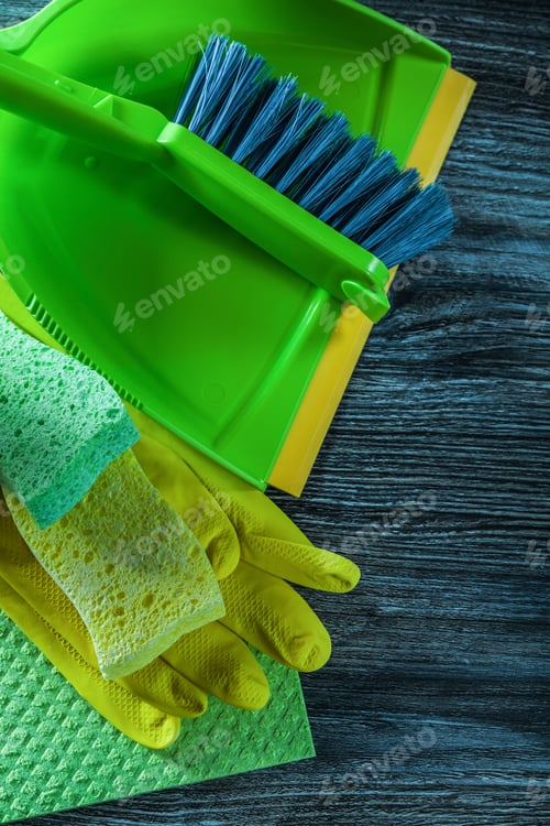 Preview: Dustpan Broom Sponges Protective Gloves Washcloth On Wooden Board.