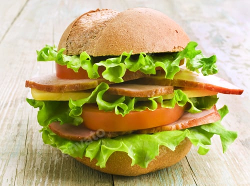 Preview: Closeup Of Homemade Hamburger With Fresh Vegetables