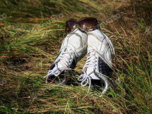 Preview: Sneakers That Dry On The Sun And Sunglasses