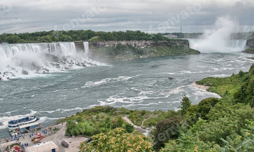 Vorschau: Niagarafälle, wundervolle Naturlandschaft in der Sommersaison.