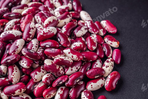 Preview: Fresh Organic Natural Beans On Black Background