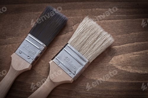 Preview: Two Paint Brushes With Wooden Handles And Bristle Horizontal View.
