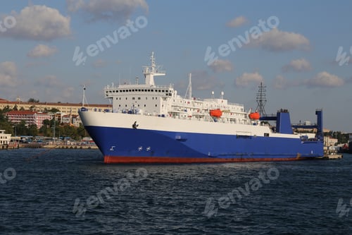 Preview: Roro Ship Is Loading In A Port