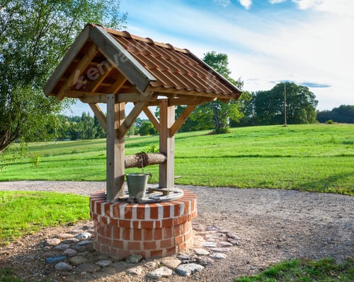 Preview: Retro Wooden Well Water