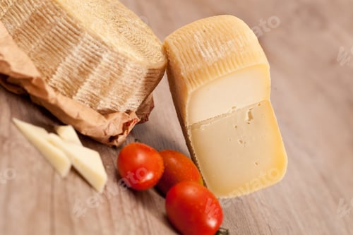 Preview: Tasty Fresh Pecorino Cheese From Italy
