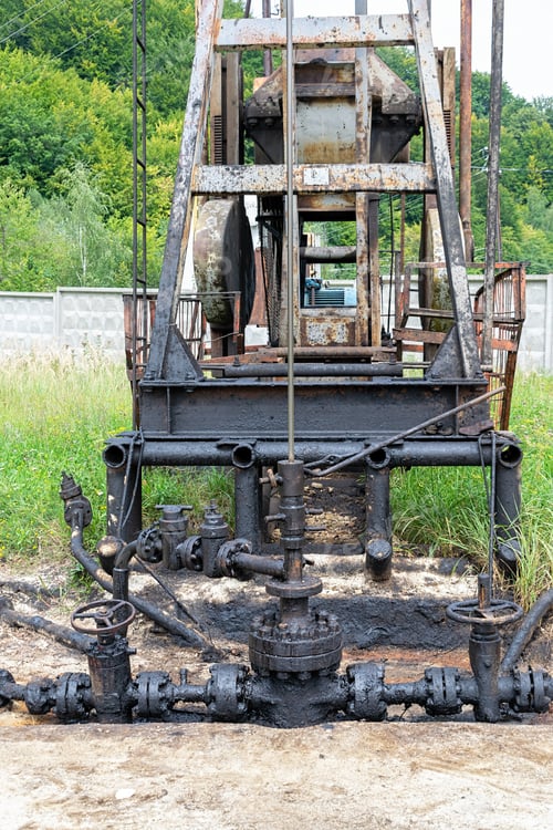 Preview: Oil Rig Is Pumping The Oil With Beautiful Landscape On The Background