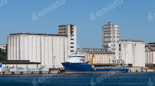 Preview: Ship In Front Of A Port Silo