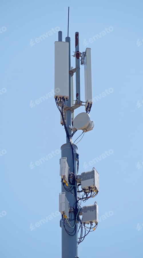 Preview: Tower With Aerials Of Cellular On A Background Blue Sky