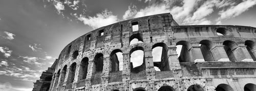 Preview: Colosseum On A Sunny Day In Rome, Italy.