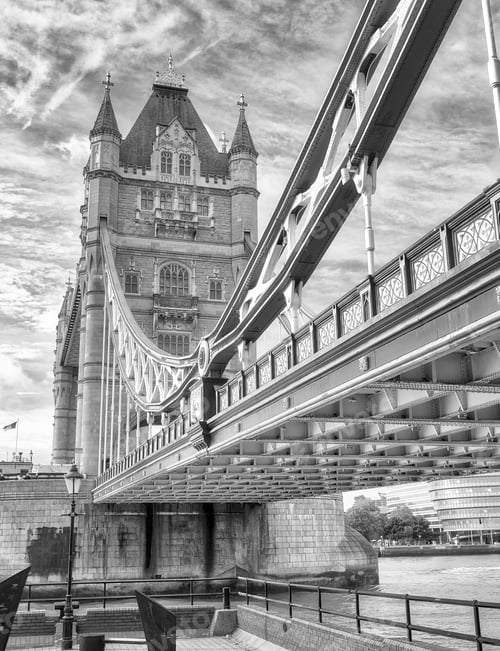 Preview: The Tower Bridge On A Beautiful Sunny Day, London.
