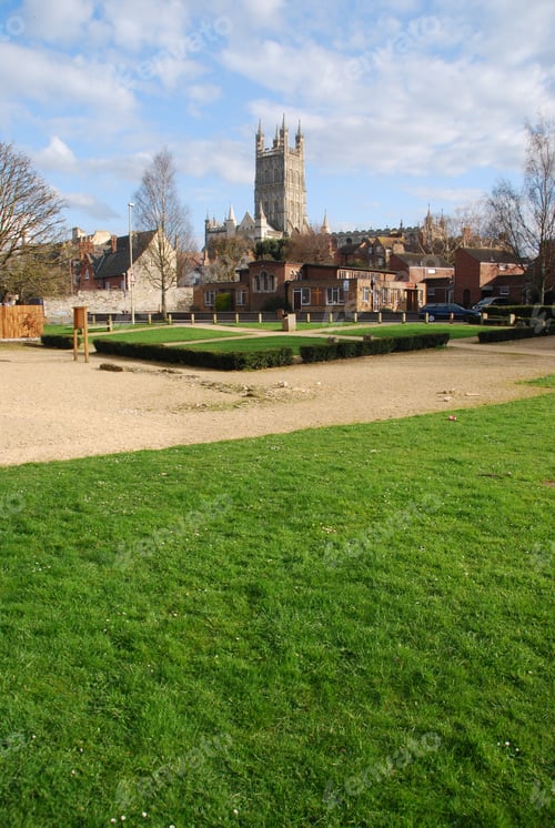 Preview: Cityscape View To The Famous Gloucester Cathedral, England (United Kingdom)