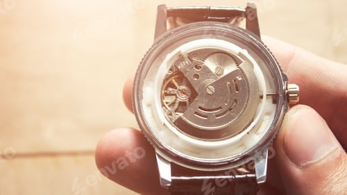 Preview: The Process Of Repair Of Mechanical Watches