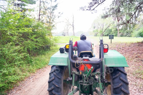 Preview: Tractor Exploring Countryside, Back View