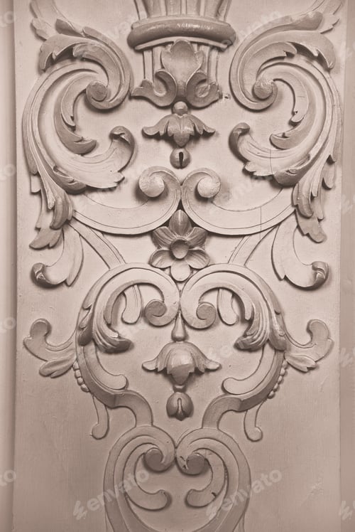 Preview: Luxury Wall Design With Mouldings