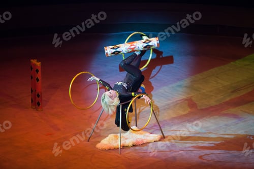 Preview: Juggler Performance In The Circus