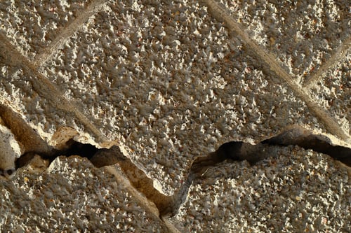 Preview: Large Crack In The Wall Of The House, Background