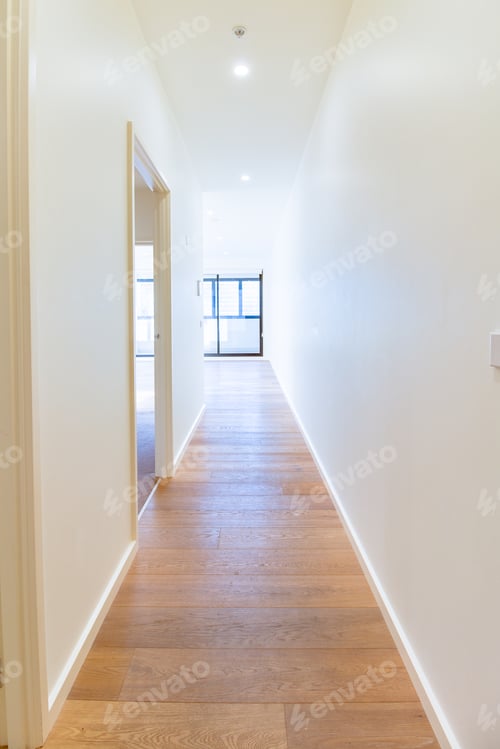 Preview: Empty New Apartment