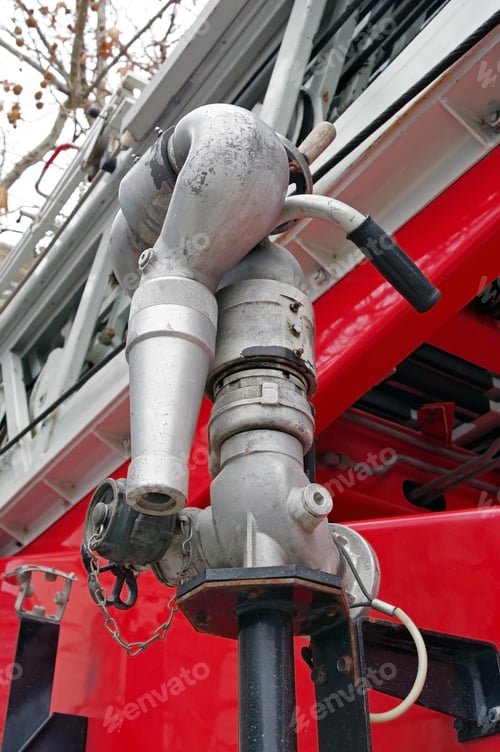 Preview: High Pressure Fire Hydrant With Quick Connecting Locks On White Background